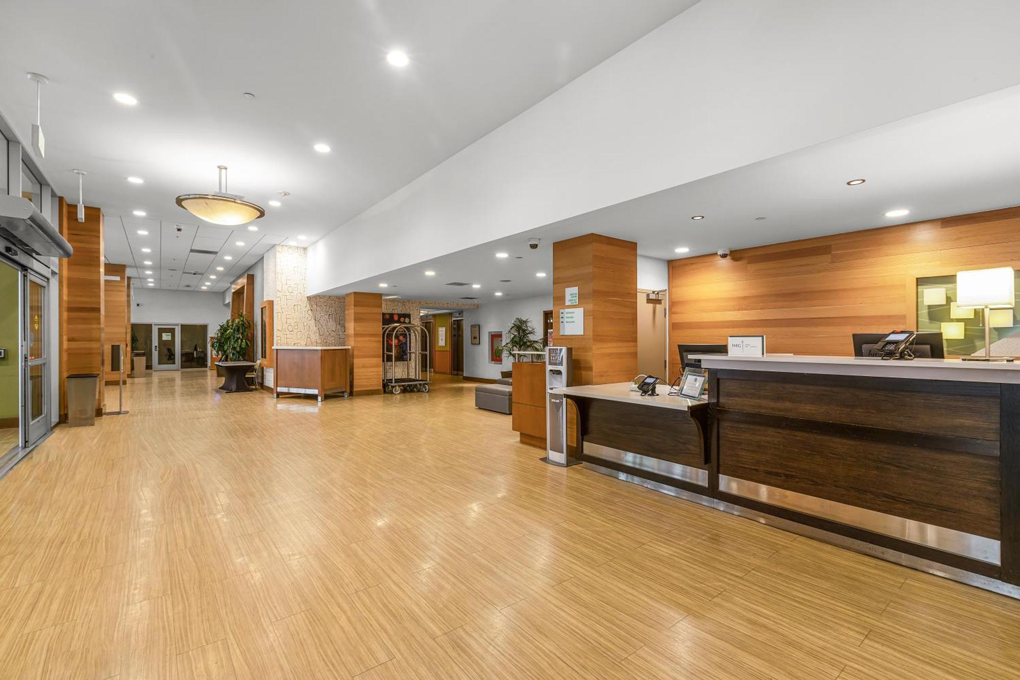 Holiday Inn San Francisco - Golden Gateway Newly Renovated With No Resort Fee Bagian luar foto