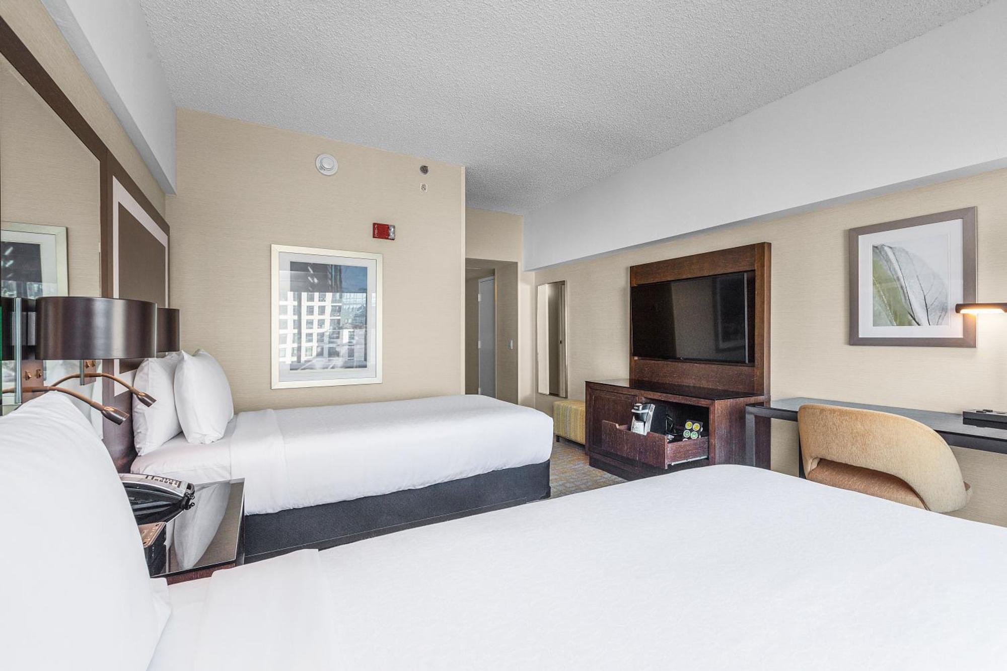 Holiday Inn San Francisco - Golden Gateway Newly Renovated With No Resort Fee Bagian luar foto