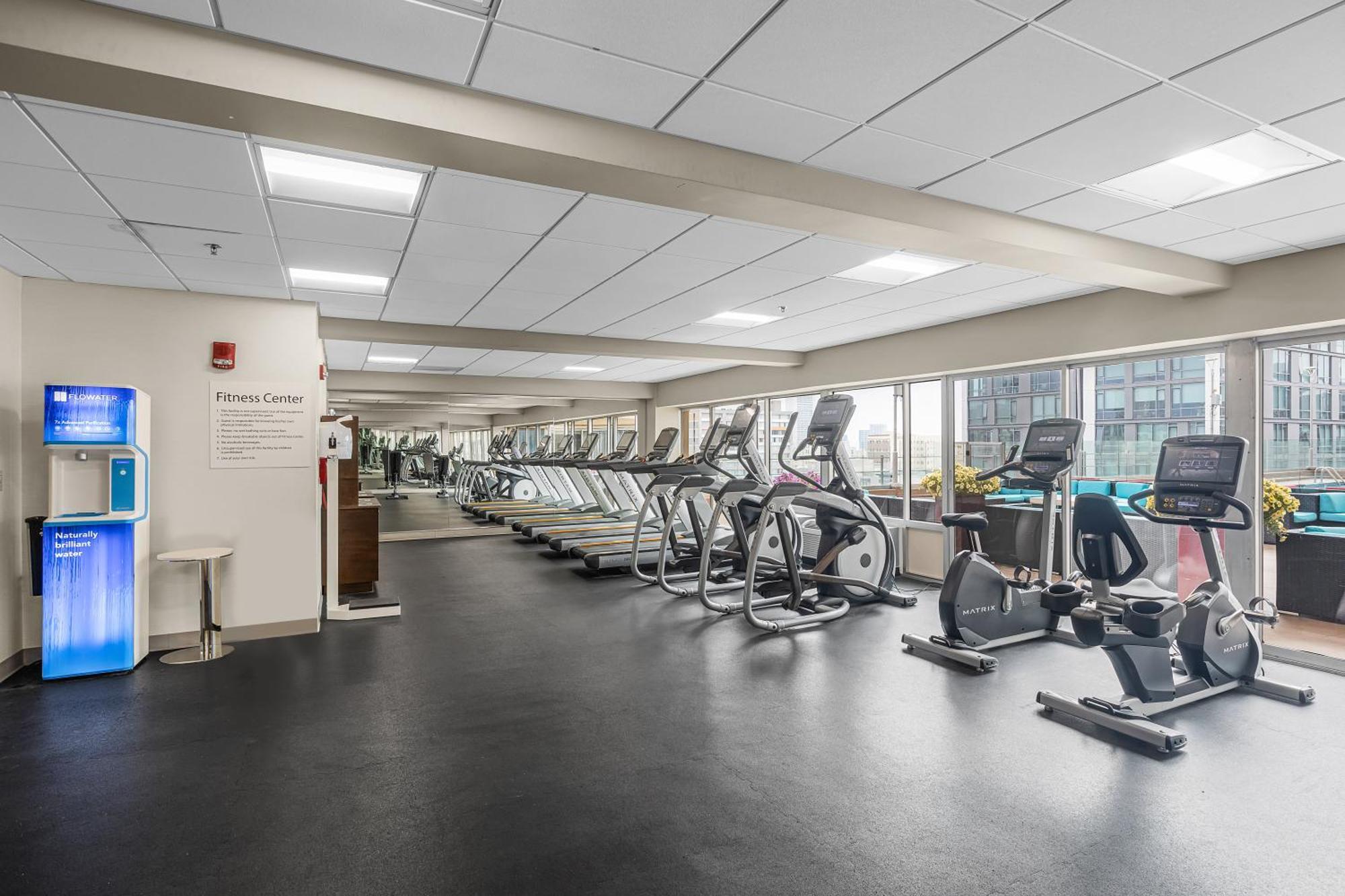 Holiday Inn San Francisco - Golden Gateway Newly Renovated With No Resort Fee Bagian luar foto